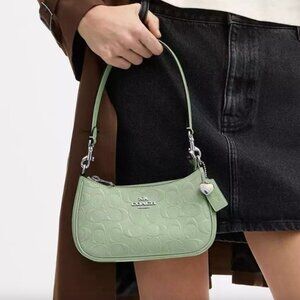 NWT COACH Teri Mini Crossbody Bag In Signature Leather With Heart Charm -GREEN